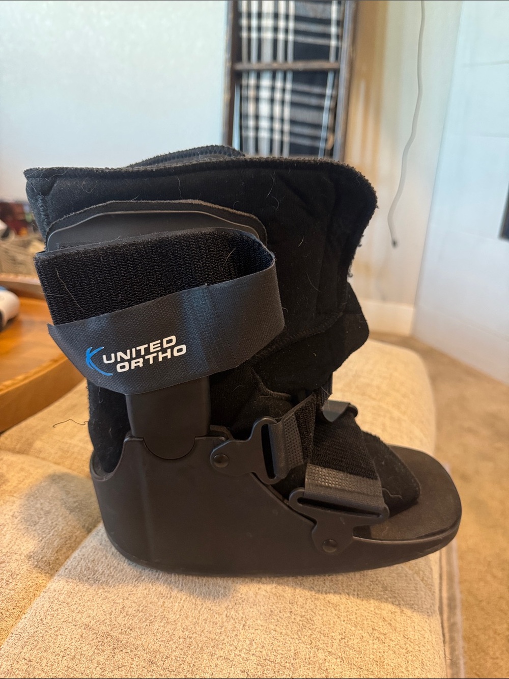 Black Medical Walking Boot